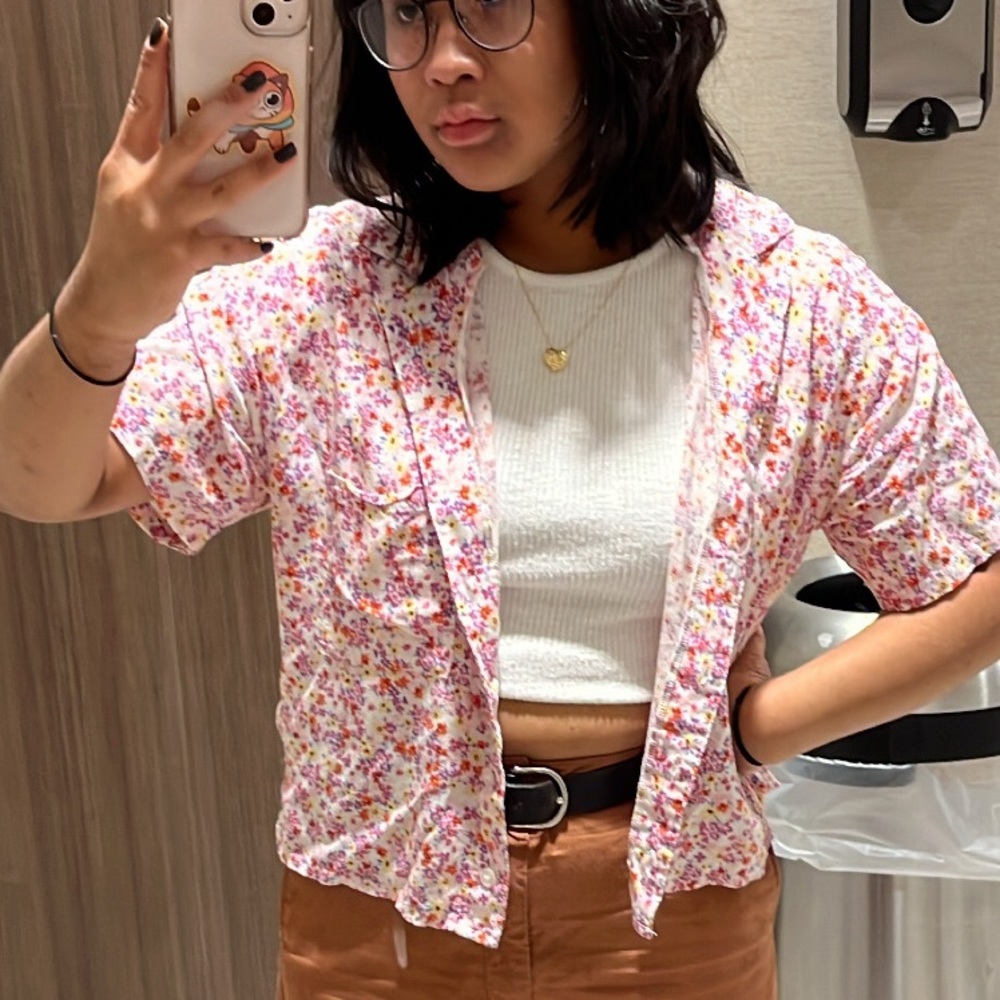 flowy floral cropped button down shirt